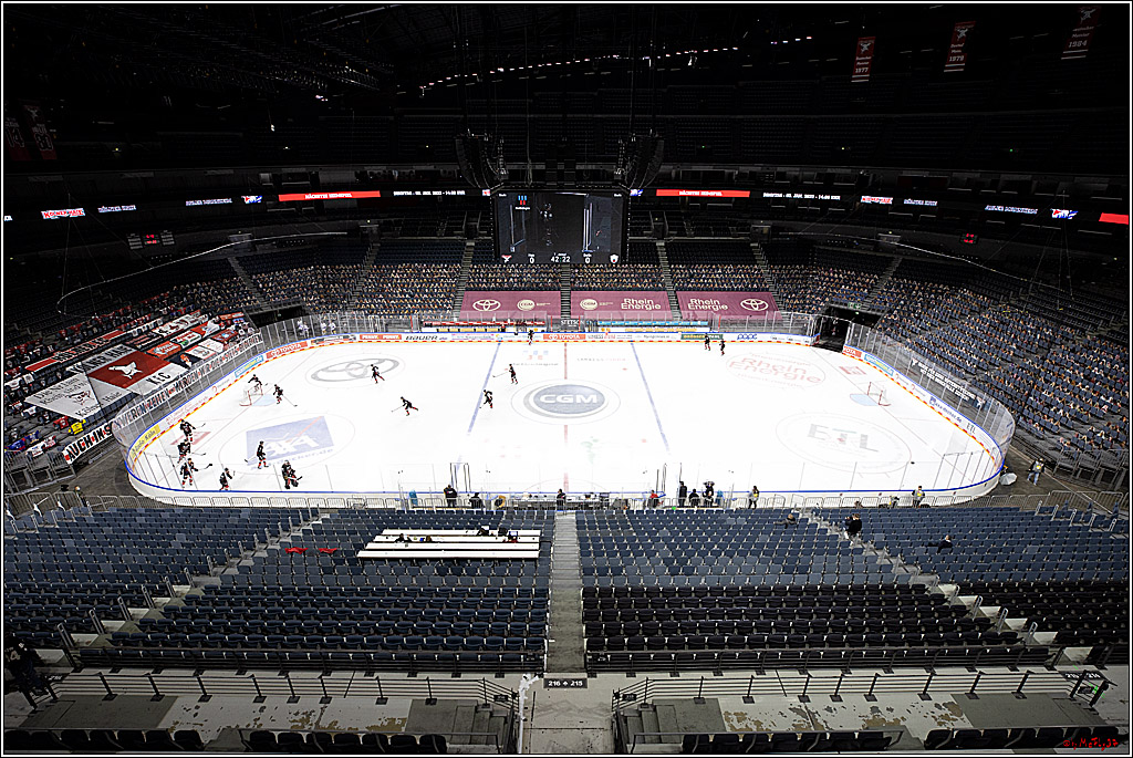 PENNY DEL;  Koelner Haie - Eisbaeren Berlin; Koeln, 28.12.2021
